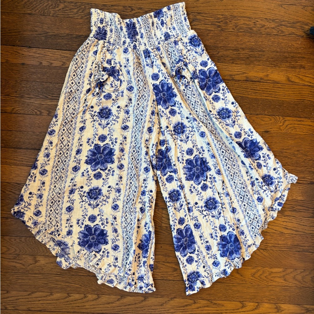 Urban Outfitters Blue and Cream Floral Smocked Waist Pants